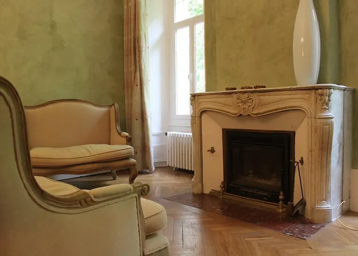 Bed & Breakfast Chambres D'hotes Chateau De *