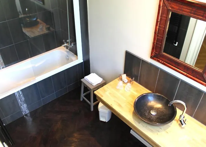 Chambres D'hotes Chateau De * Viviez