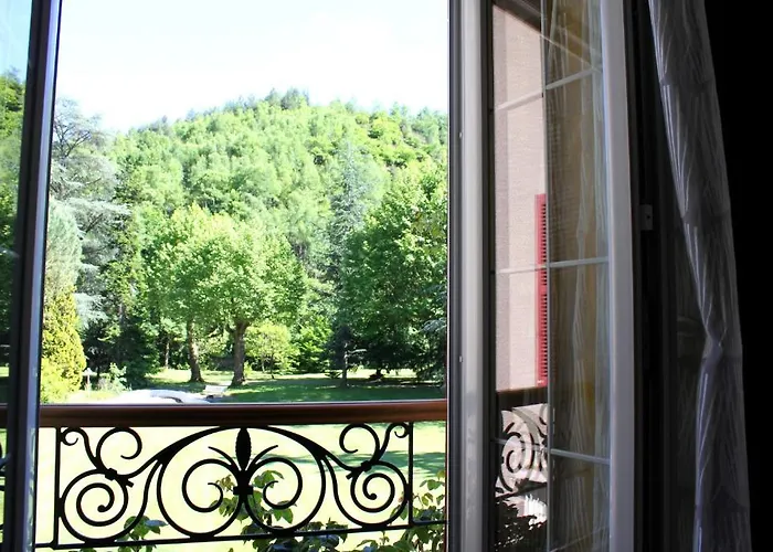 Chambres D'hotes Chateau De Viviez