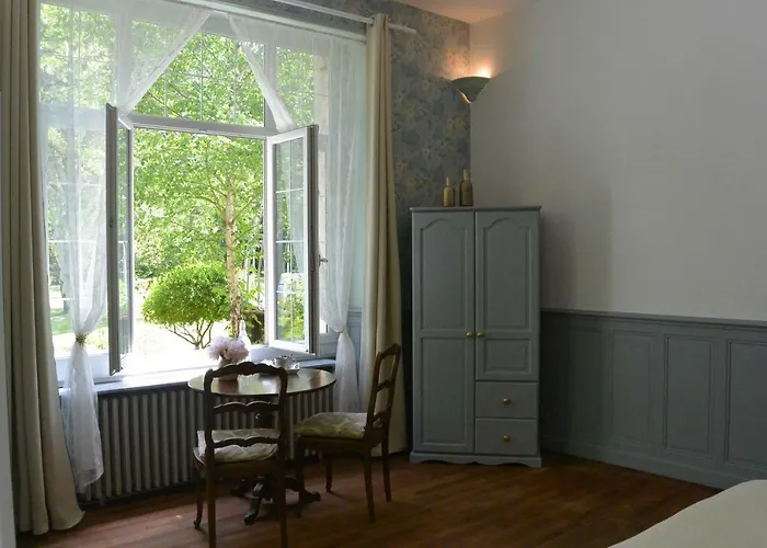 Chambres D'hotes Chateau De Viviez