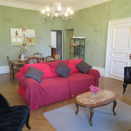 Chambres D'hotes Chateau De فندق مبيت وإفطار Viviez