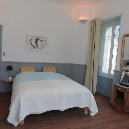 Chambres D'hotes Chateau De Bed & Breakfast *