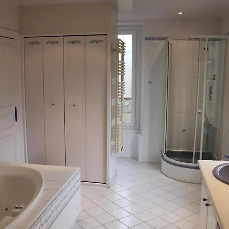 Bed & Breakfast Chambres D'hotes Chateau De *