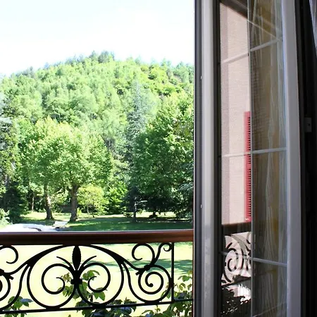 Chambres D'hotes Chateau De Viviez