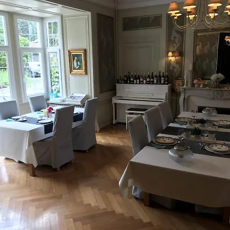 Chambres D'hotes Chateau De * Viviez