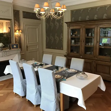 Chambres D'hotes Chateau De * Viviez