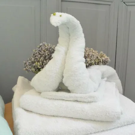 Chambres D'hotes Chateau De * Viviez