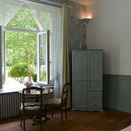 Chambres D'hotes Chateau De Viviez